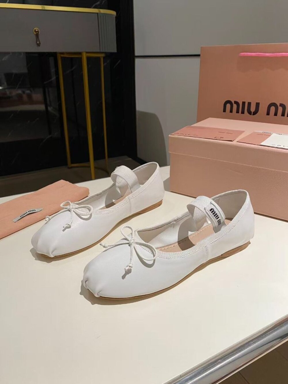 Miu Miu White Ballet Flats with Bow - Picture 3 of 7